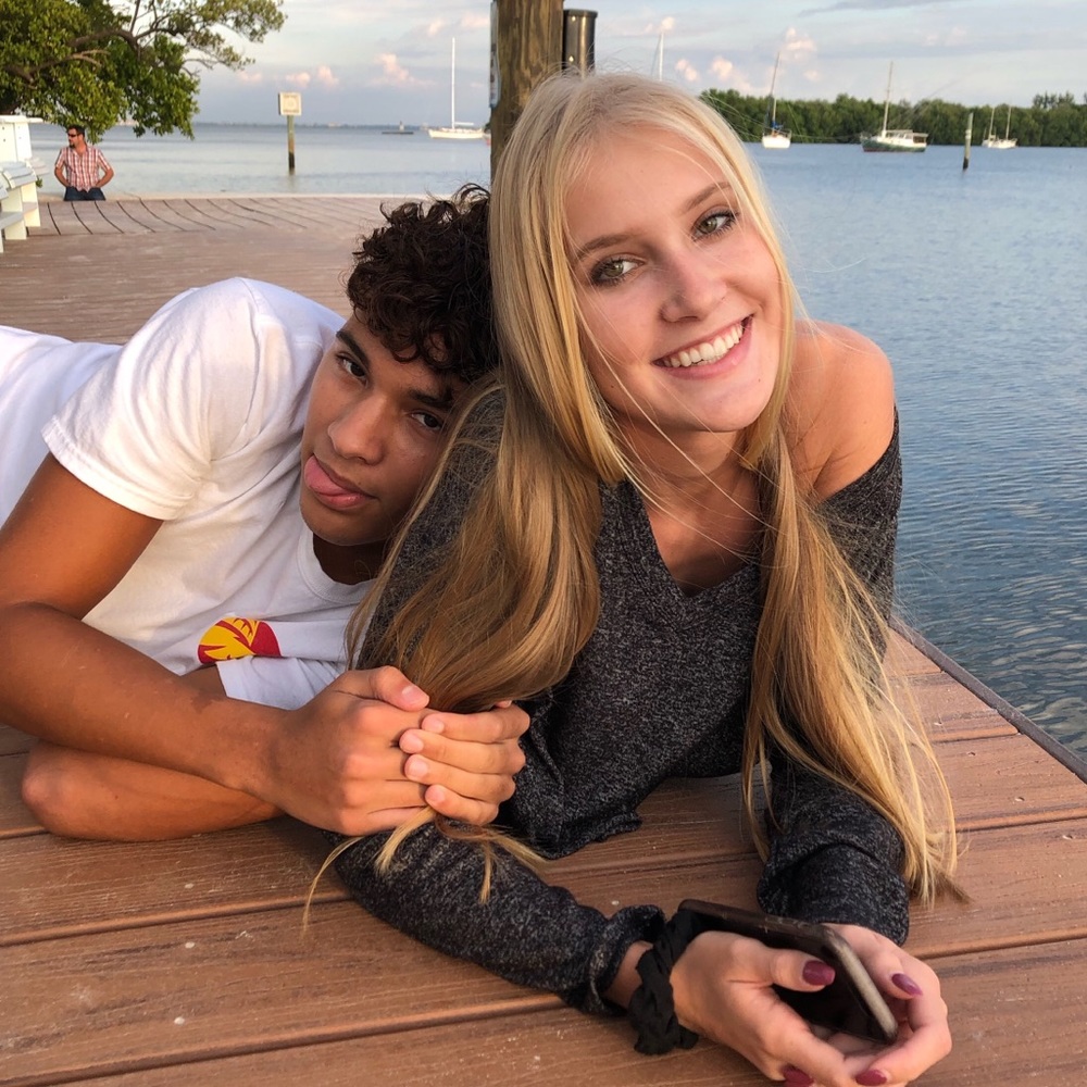 Meet your Posher, Linzy